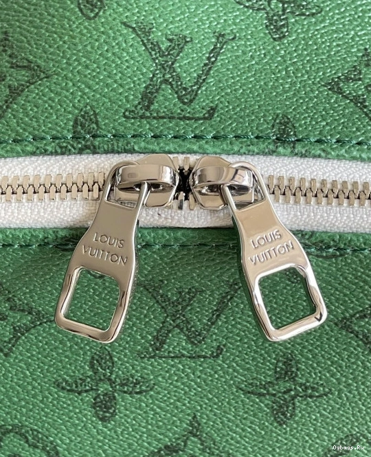 VUITTON DISCOVERY BACKPACK LOUIS 0317